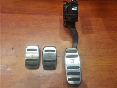 FIAT ABARTH 500 / 595 / 695 Pedálsor (Gáz, Fék, Kuplung) Küszöb díszléccel