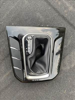 Hyundai Ioniq (AE) váltókulissza.