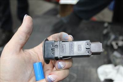 Nissan Qashqai (J10) légzsák kapcsoló (25585bc600)