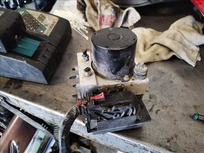 Skoda Fabia 2 / Roomster / Seat Ibiza / Volkswagen Polo 6R 2010- ABS kocka 6r0614517t 0265239006