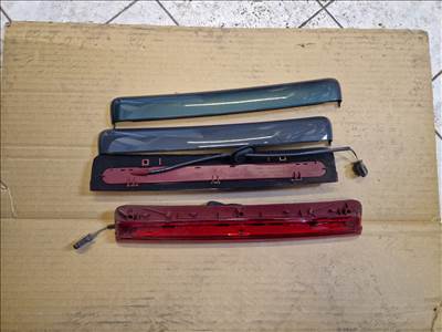 Audi TT (8N) Hátsó pót féklámpa 8n7945097a