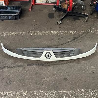 Renault Kangoo I első díszrács 2003-2008-ig