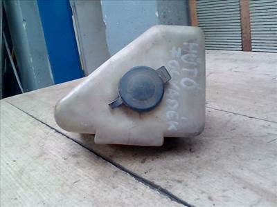 ZASTAVA Yugo Kiegyenlítő tartály