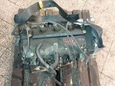 Renault Clio III Motorblokk (Fűzött) *152614* d4f740