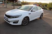 Kia Optima 1.7 CRDi (1685 cm³, 136 PS) EX Premium, vezetett szervízkönyv