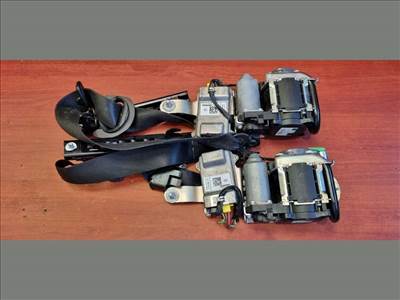 Mercedes-Benz B (W245) első biztonsági övpár feszítővel