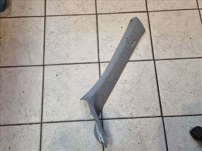 BMW 1 (E81) bal A oszlop burkolat