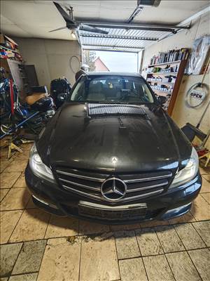 Mercedes C 220 (W204) bontott alkatrészei