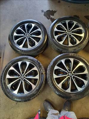  Nissan Quashai 5x114.3-as 6.5x18" (gyári felni) alufelni 215/55R18 Continental nyári gumi sxx3