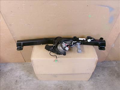 VOLVO XC40 elektromosan behajlós vonóhorog 2018- 32351484