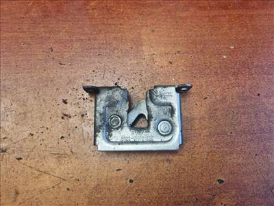 BMW 3 E90 Motorháztető Zárszerkezet