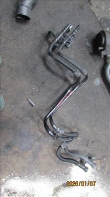 Volkswagen Caddy III 2.0 TDI Vákuumcső 04L129456E