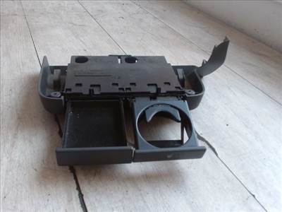 SEAT Arosa 2000.09.01- Pohártartó