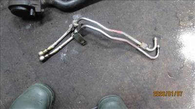 Volkswagen Caddy III 2.0 TDI olajzó cső 04L145771J