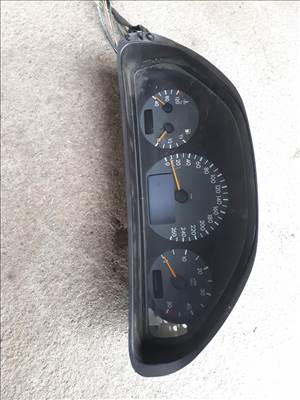 Mercedes E-osztály W210 diesel műszerfal óra csatlakozóval 110008915-009