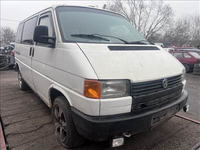 Volkswagen Transporter T4 2.4D bontott alkatrészei