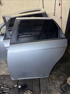 Alfa Romeo 156 SW Grigio Sterling bal hátsó ajtó 