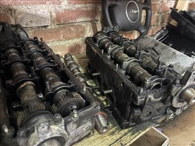 Audi A4 (B6/B7) hengerfej 2.5 tdi