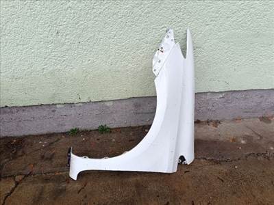 Toyota Auris (E180) Bal első Sárvédő