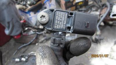 Volkswagen Caddy III 2.0 TDI Részecskeszűrő nyomásérzékelő 04L906051B, 04L145049L