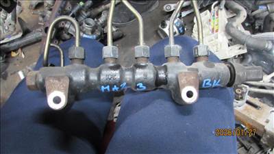 Mazda 3 (BK) közösnyomócső üzemanyagcsövekkel (9654592680) 