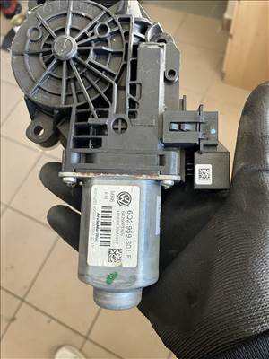 Skoda Fabia II ablakemelő motor  6q2959801e