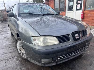 Seat Cordoba I 1.4i bontott alkatrészei