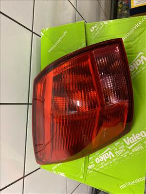 BAL Nissan Qashqai J10 Hátsó Lámpatest 89070311