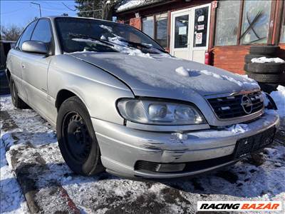 Opel Omega B 2.2i bontott alkatrészei