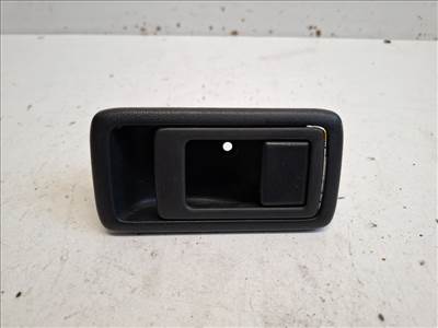 Toyota Yaris Verso belső csomagtérajtó kilincs 6927716020