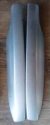 Renault Mégane III 1.5 dCi 1.5 110 FAP Jobb hátsó tetősin burkolat 