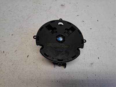Toyota Yaris (XP130) jobb első visszapillantó tükör motor