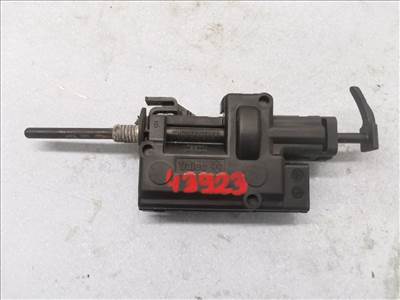 RENAULT LAGUNA III (BT0/1) 2.0 dCi (BT0M/ BT0N/ BT19) Központizár Motor Tankajtó #43923# 8200305732B