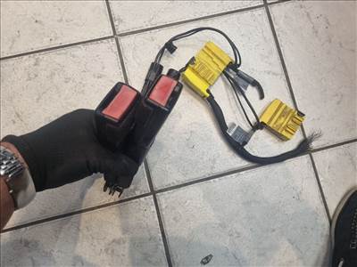 BMW 3 E90 Első Pár Övfeszítő