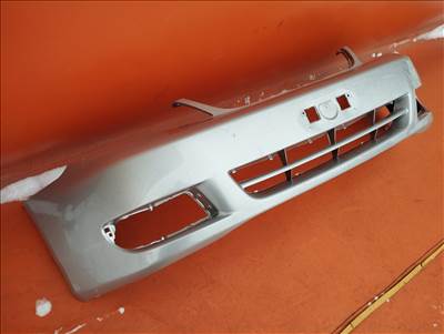 Toyota Corolla kombi ezüst első lökhárító 2006-ig (P.30.109K)a