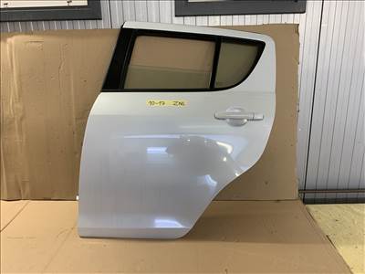 Suzuki Swift bal hátsó ajtó