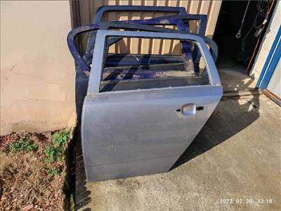 Opel Astra H kombi bal hátsó ajtó 13168045
