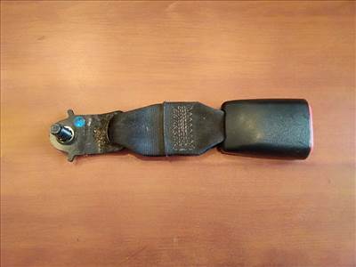 Opel Antara hátsó középső biztonsági öv csat 96475894