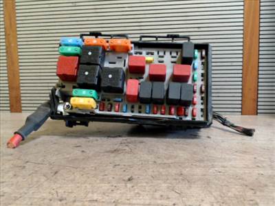 FIAT GRANDE PUNTO 05.10- Biztosítéktábla BCM BSI BSM SAM GEM modul Motortér