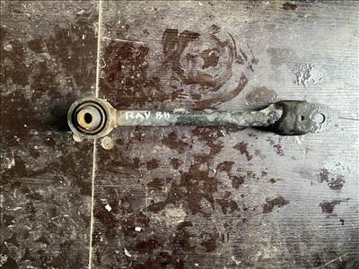 Toyota RAV4 (XA50) Lengőkar 