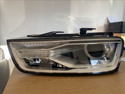 Audi Q3 2018-as fényszóró