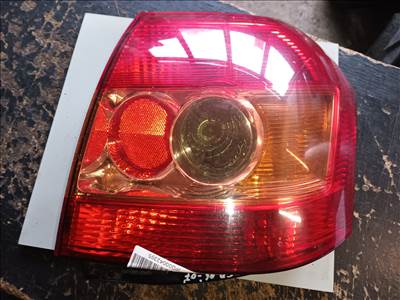 Toyota Corolla (E120/E130) Bal hátsó lámpa  koito02100