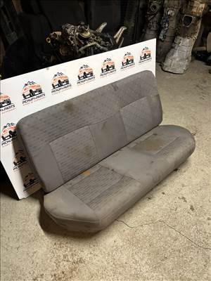 Hátsó ülés Nissan Navara D22