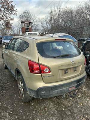 Nissan Qashqai Ajtó