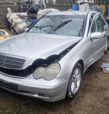 Mercedes C 220 W203 Hengerfej 