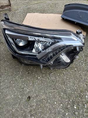 Toyota RAV4 (XA40) Rav4 jobb fényszóró
