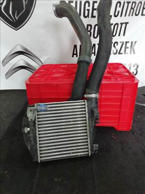Peugeot 5008 II hűtő  9675627980
