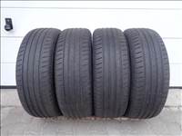 Vredestein 215/60R17 nyári gumi 2024-es gyártású jó állapotban eladó. 