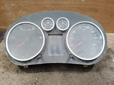 Audi A2 (8Z) Kilométeróra *144737* 8z0920900