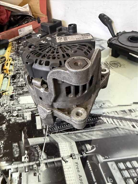  Bmw E87 e90 e91 e92 e93 generátor 7790548 2. kép